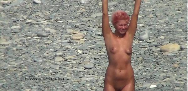  Sexy chicks at the nudist beach